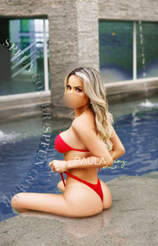 Acompanhante mulher loira e magra com local no Jardins São Paulo