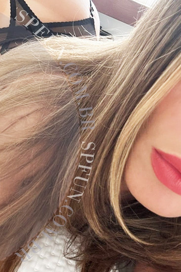 Acompanhante mulher loira de lingerie vermelha na Cidade de São Paulo