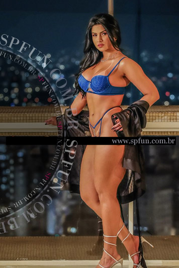 Acompanhante mulher morena de alma dourada com disponibilidade em São Paulo