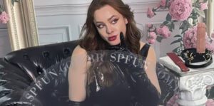 Acompanhante mulher ruiva e que adora dominação em São Paulo