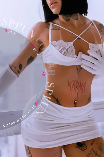 Acompanhante mulher morena tatuada em São Paulo