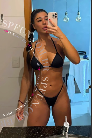 Acompanhante mulher morena com corpo esculpido na academia