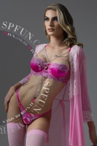 Yasmin Almeida: A Travesti Mais Requisitada de Campinas